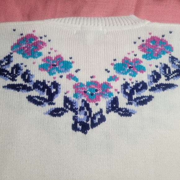 Izod Vintage 80's/90s Hand Embroidered Sweater - Picture 7 of 7